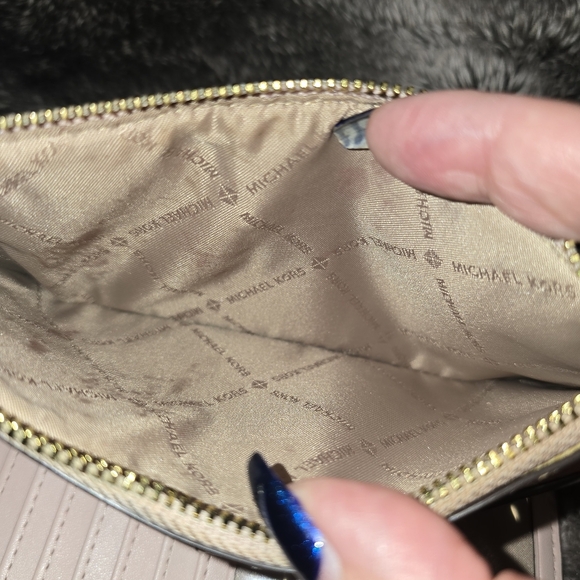 Michael Kors Double Zip Wallet Phone Holder Mk - Picture 4 of 7